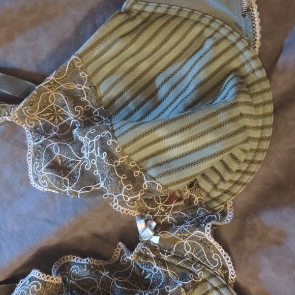 38DD Triumph Plus Size Bra Lace Bow Bra - Picture 13 of 16